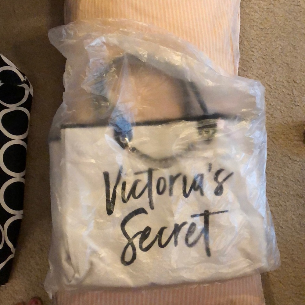 Victoria secret tote!